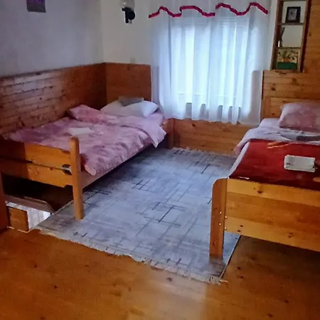Vikendica Savic Tkm * Pale